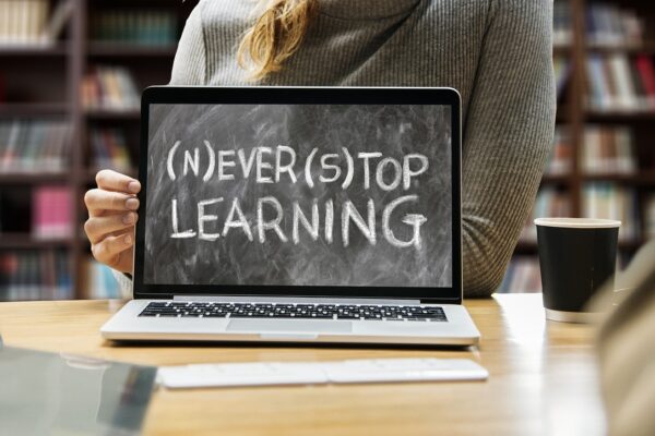 never-stop-learning-3653430_1280