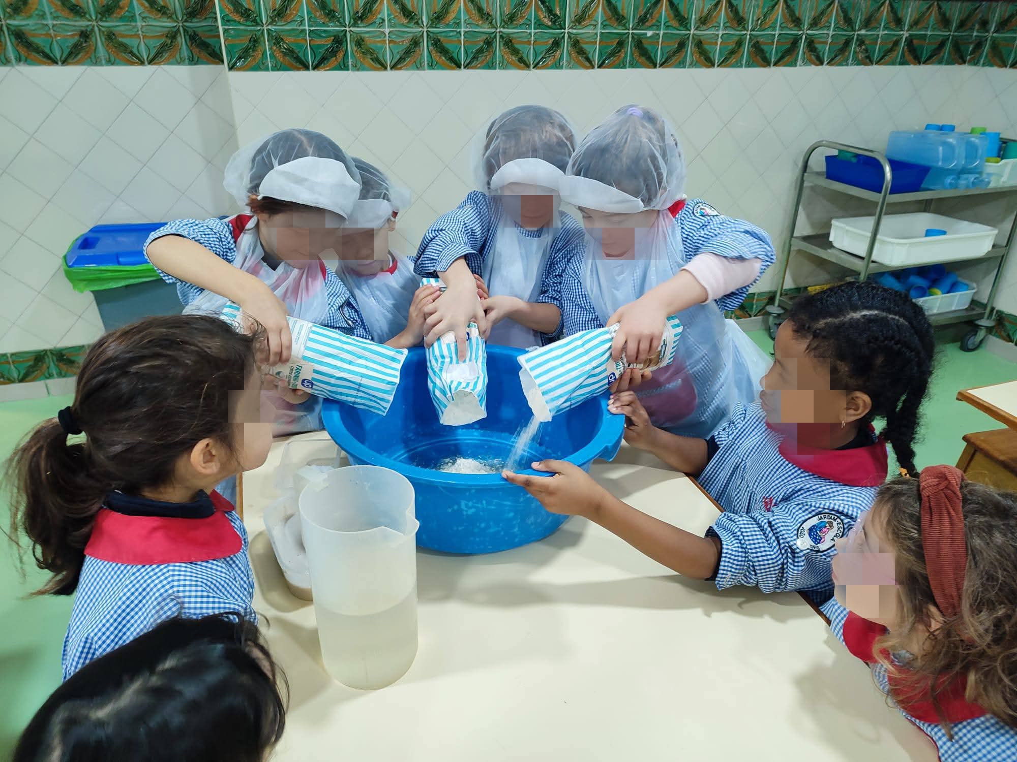 Os Alunos do Bibe Azul Meteram as Mãos na Massa!